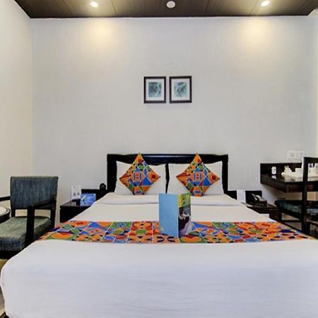 Hotel Rockland Panchsheel Enclave New Delhi Luaran gambar