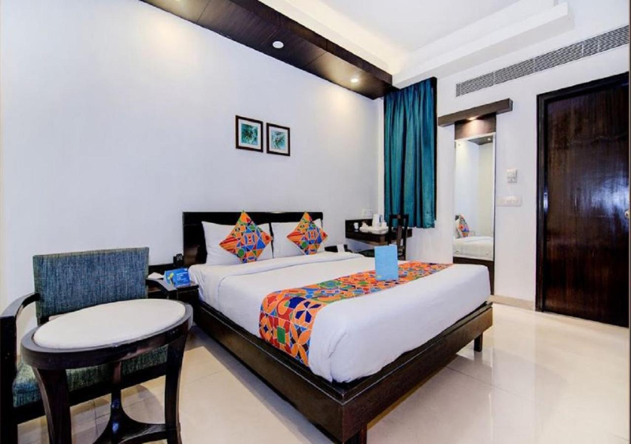 Hotel Rockland Panchsheel Enclave New Delhi Luaran gambar
